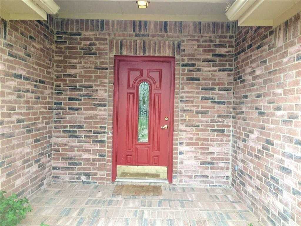 625 Rothschild Ln - Photo 3 of 22