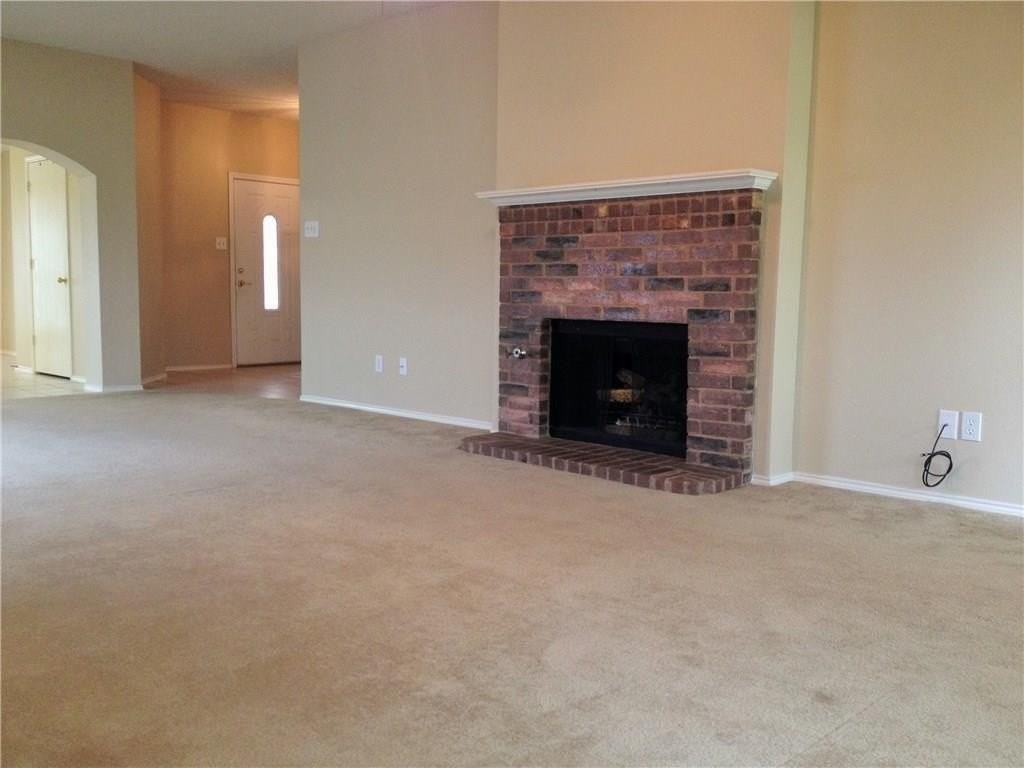 625 Rothschild Ln - Photo 5 of 22