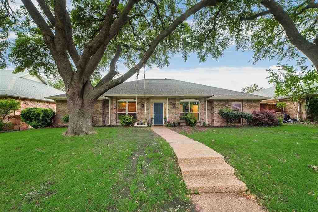 6931 Echo Bluff Dr - Photo 2 of 24