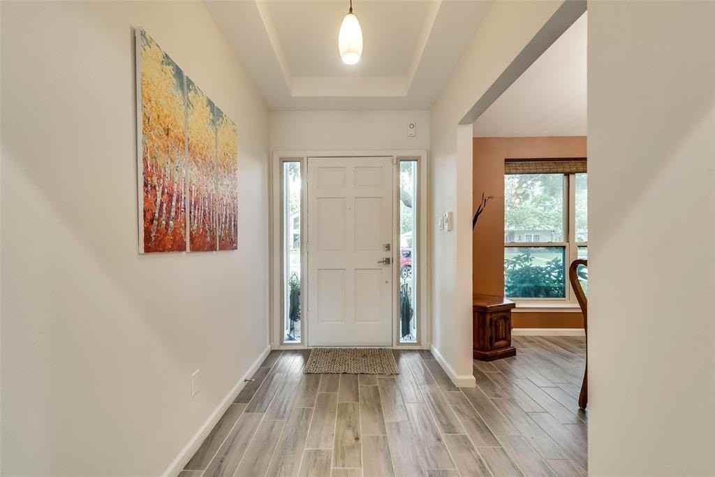 6931 Echo Bluff Dr - Photo 4 of 24