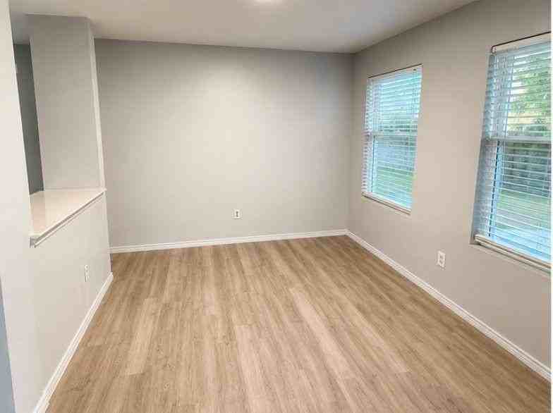 8440 Shallow Creek Dr - Photo 7 of 18