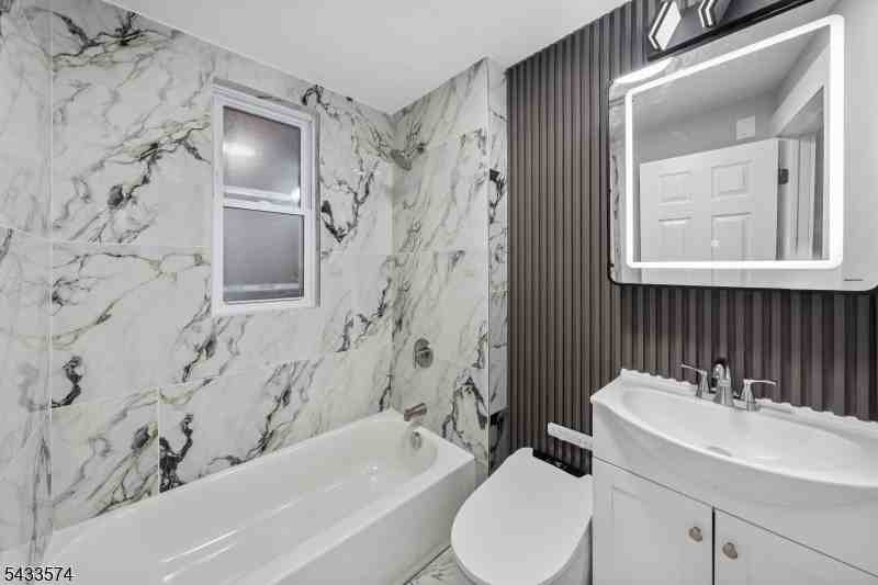 1920 S Wood Ave Unit 1 - Photo 7 of 12