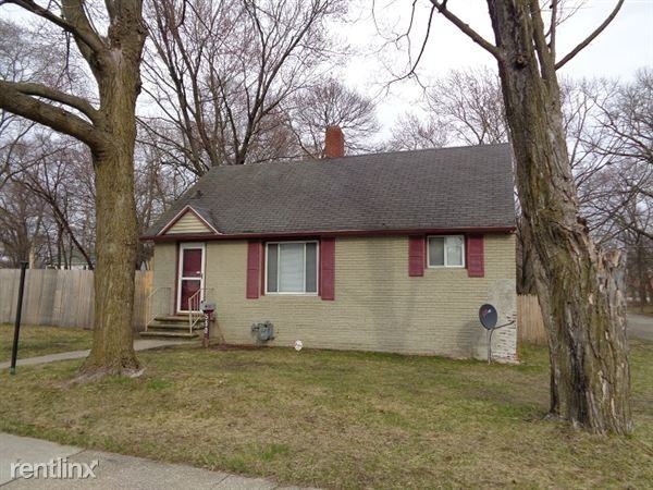 550 Mulder St - Photo 2 of 13