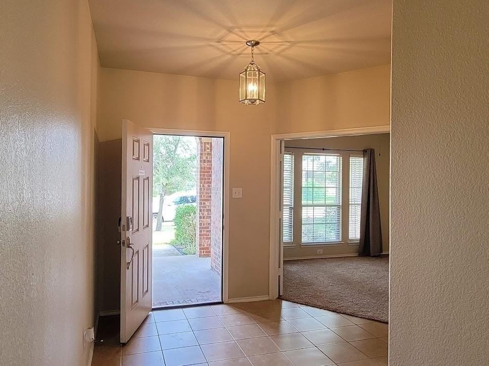 130 Meadow Crest Dr - Photo 3 of 23