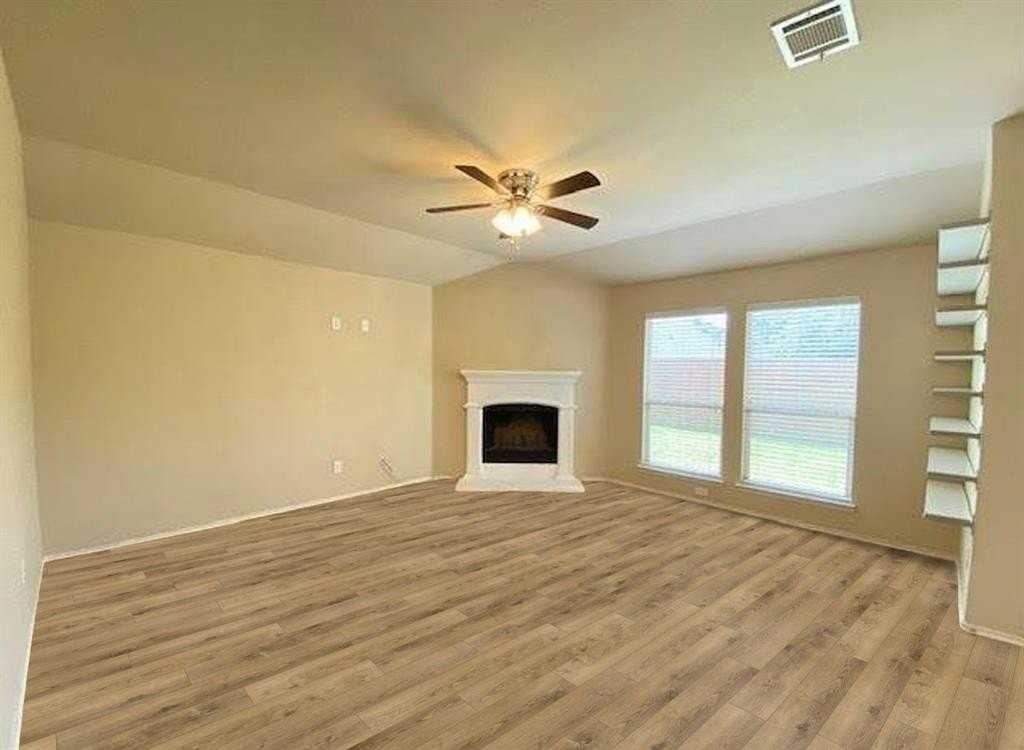 130 Meadow Crest Dr - Photo 6 of 23