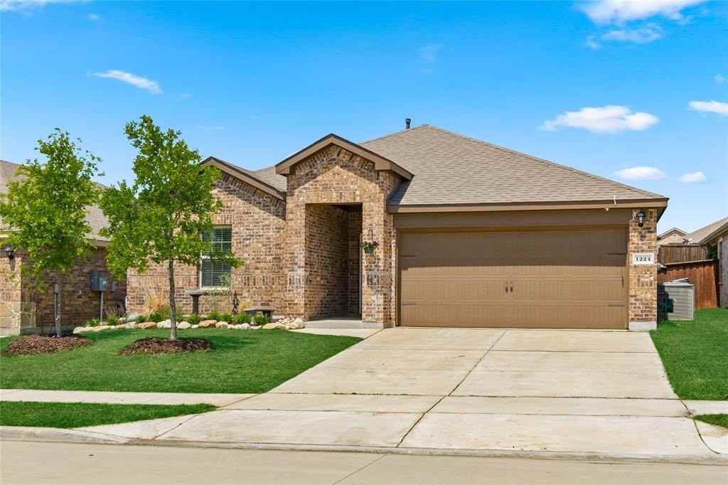 1224 Hutchings Ct - Photo 2 of 22