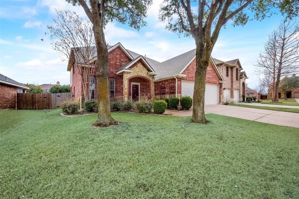 2569 Pinnacle Point Dr - Photo 3 of 32