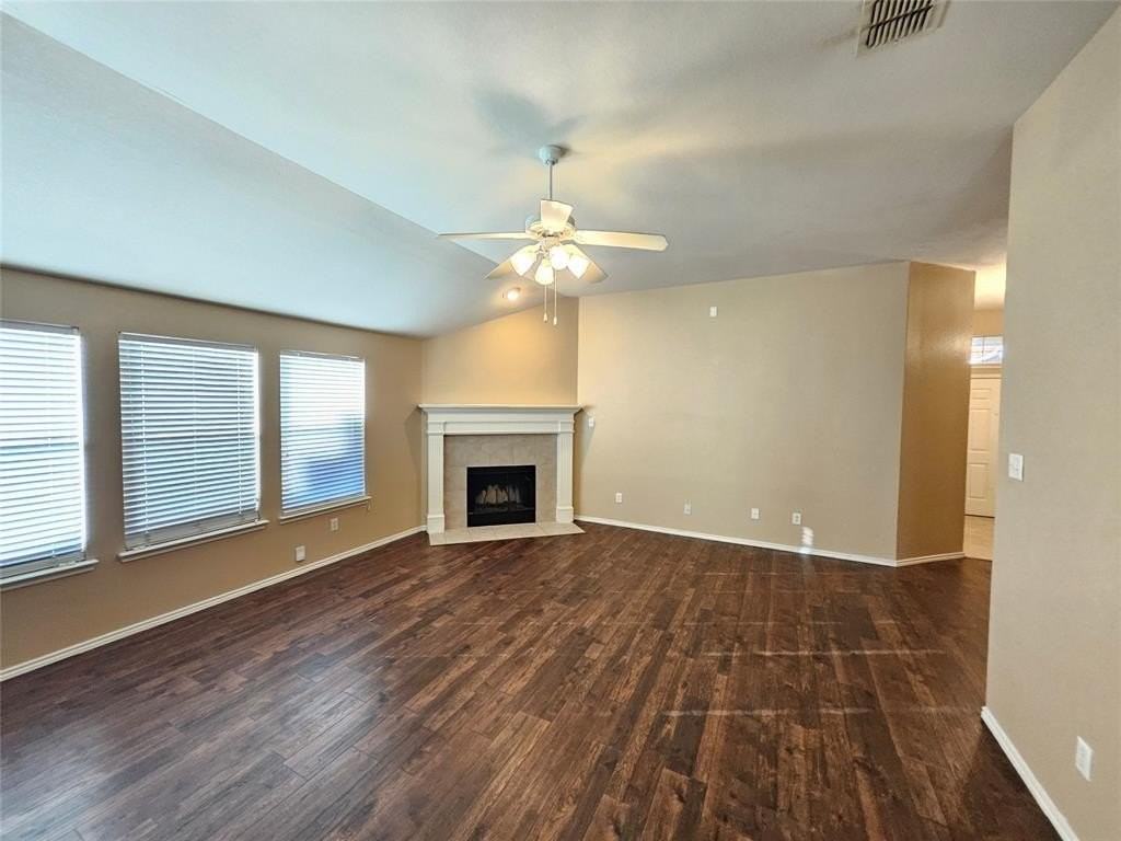 3235 Guadaloupe - Photo 5 of 40