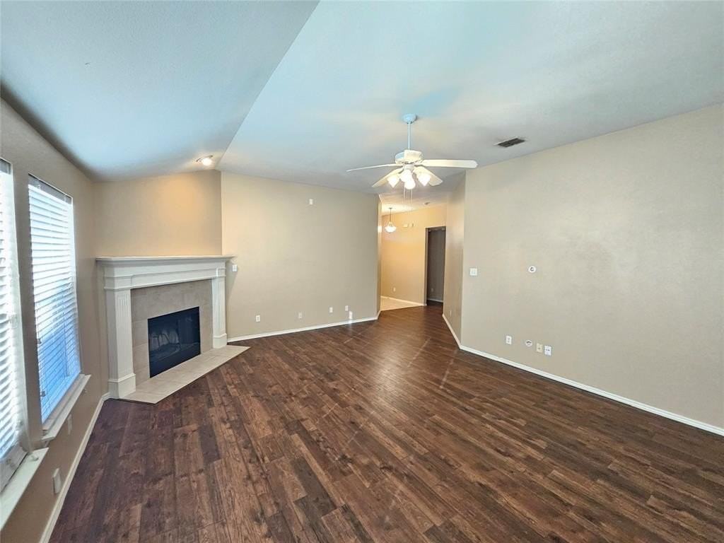 3235 Guadaloupe - Photo 6 of 40