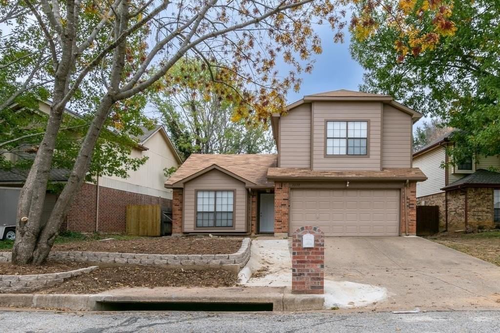 2239 Turf Club Dr - Photo 2 of 22