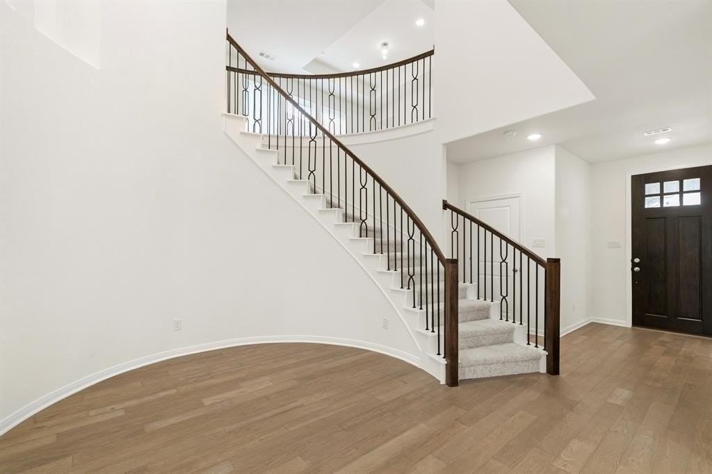 1424 Bettolo Dr - Photo 3 of 26