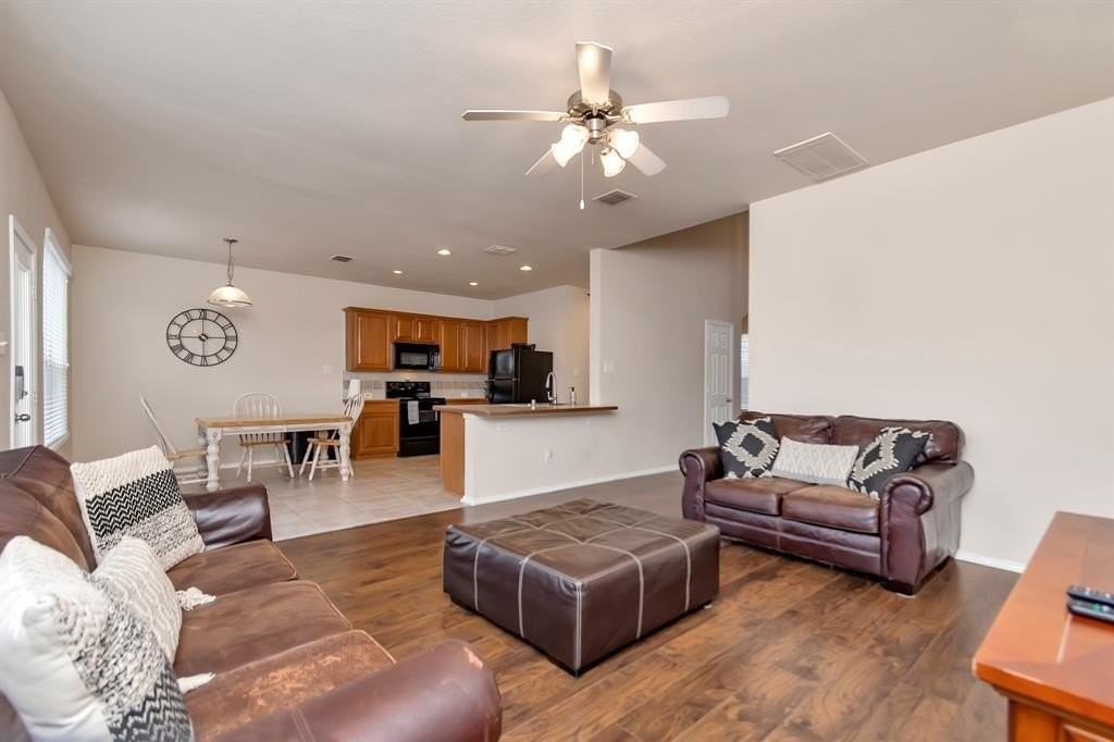 332 Mystic River Trl - Photo 5 of 23