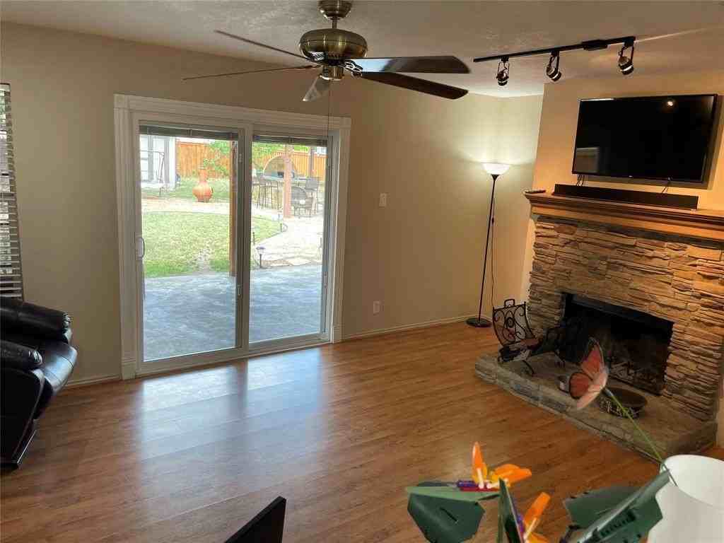 2229 Birch Dr - Photo 3 of 20