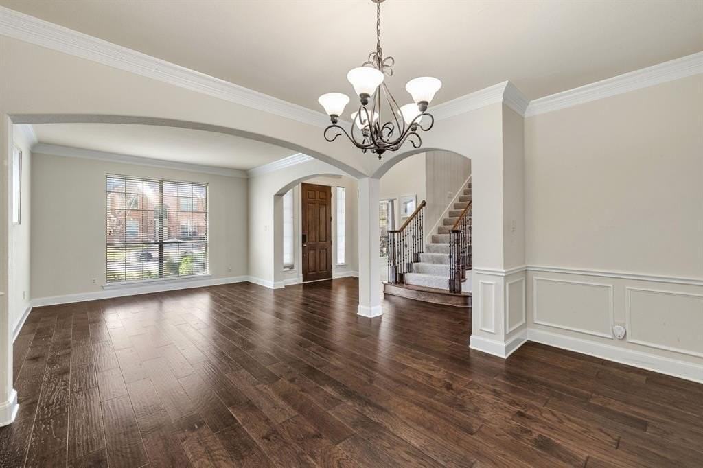 14570 Turnbridge Dr - Photo 3 of 35