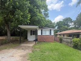 featured image of 2618 Roosevelt Ave