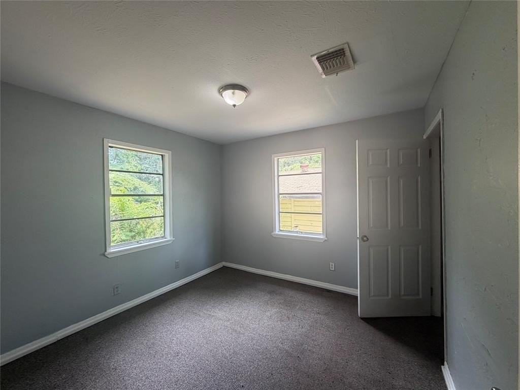 2618 Roosevelt Ave - Photo 6 of 12