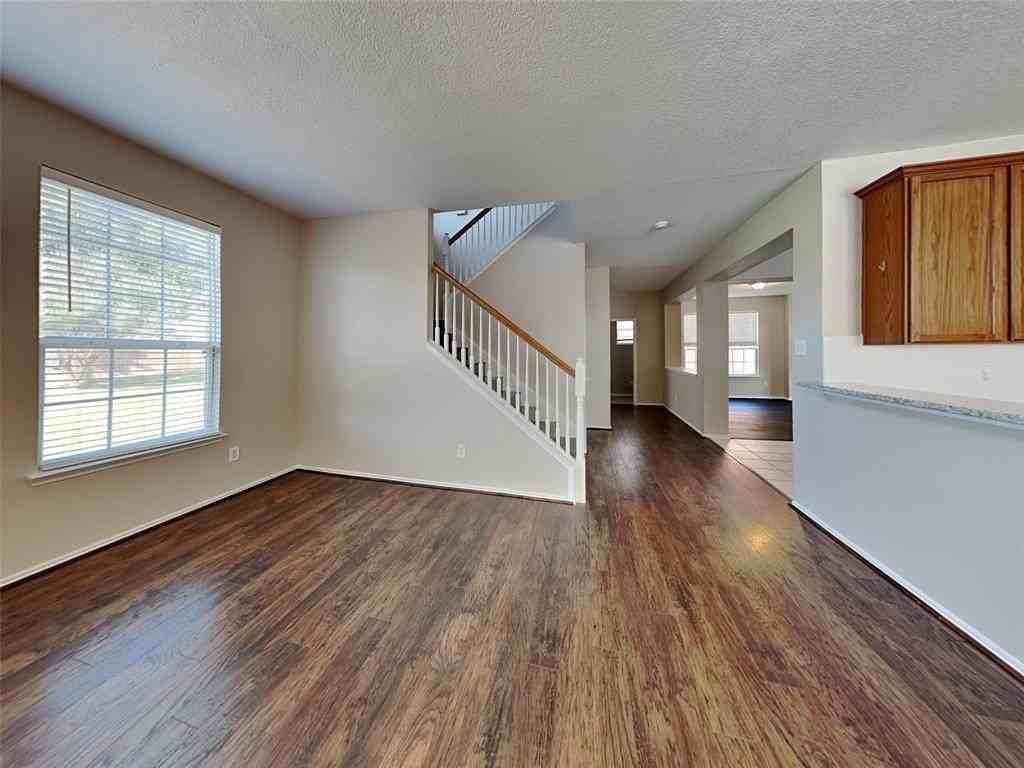 2707 Whisper Ct - Photo 2 of 17