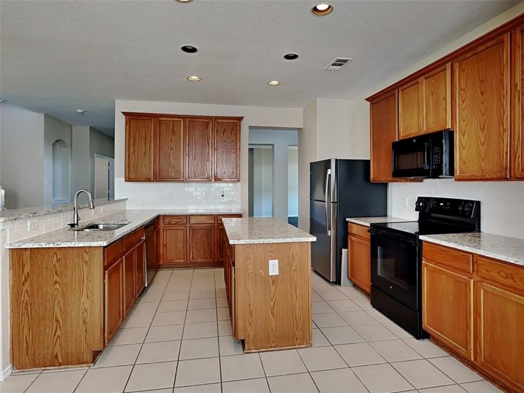 2707 Whisper Ct - Photo 4 of 17