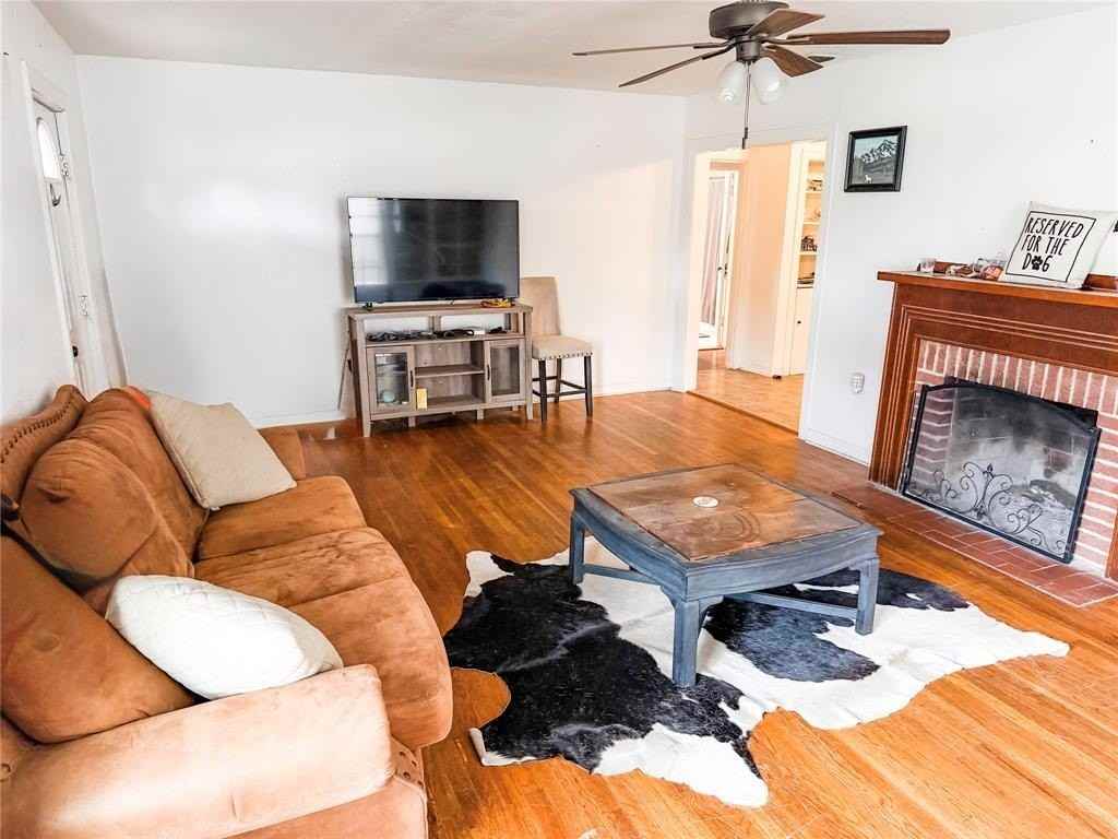 1136 W Long St - Photo 6 of 19