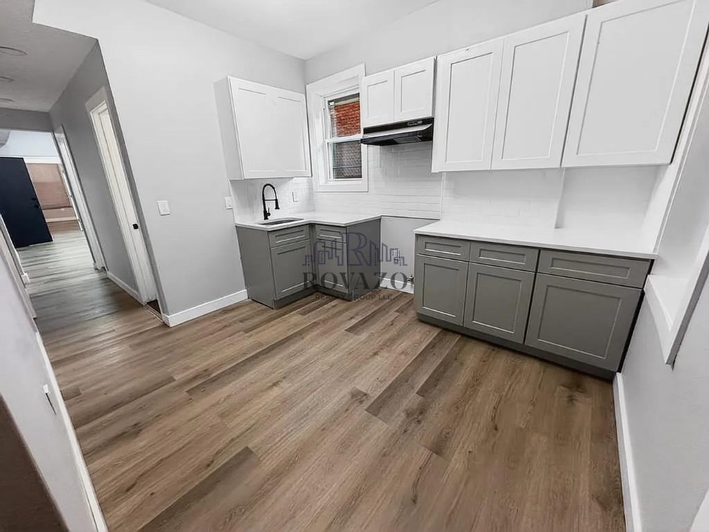 113 Elizabeth Ave #1B