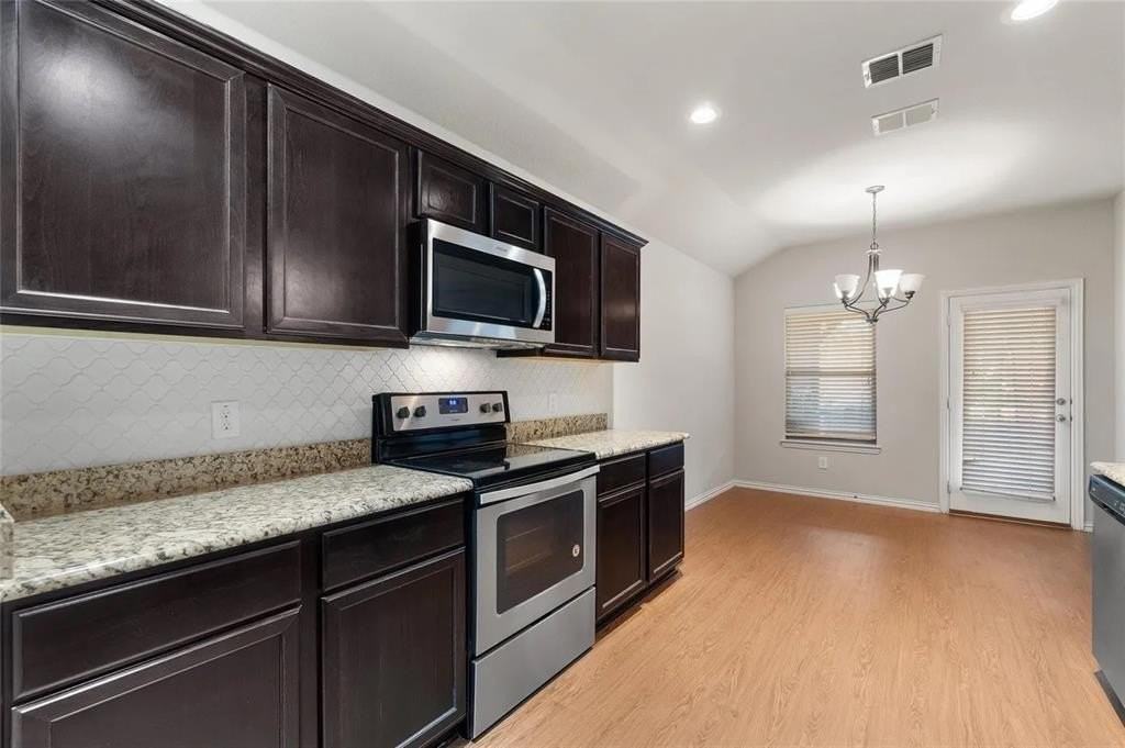 2905 Pacifico Way - Photo 5 of 16