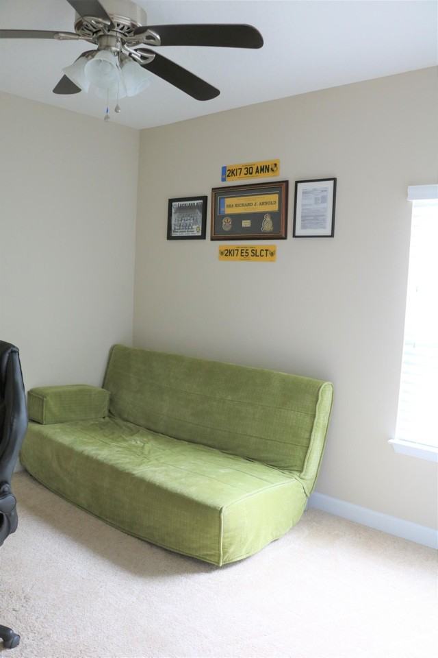 210 Michael Ave - Photo 6 of 27