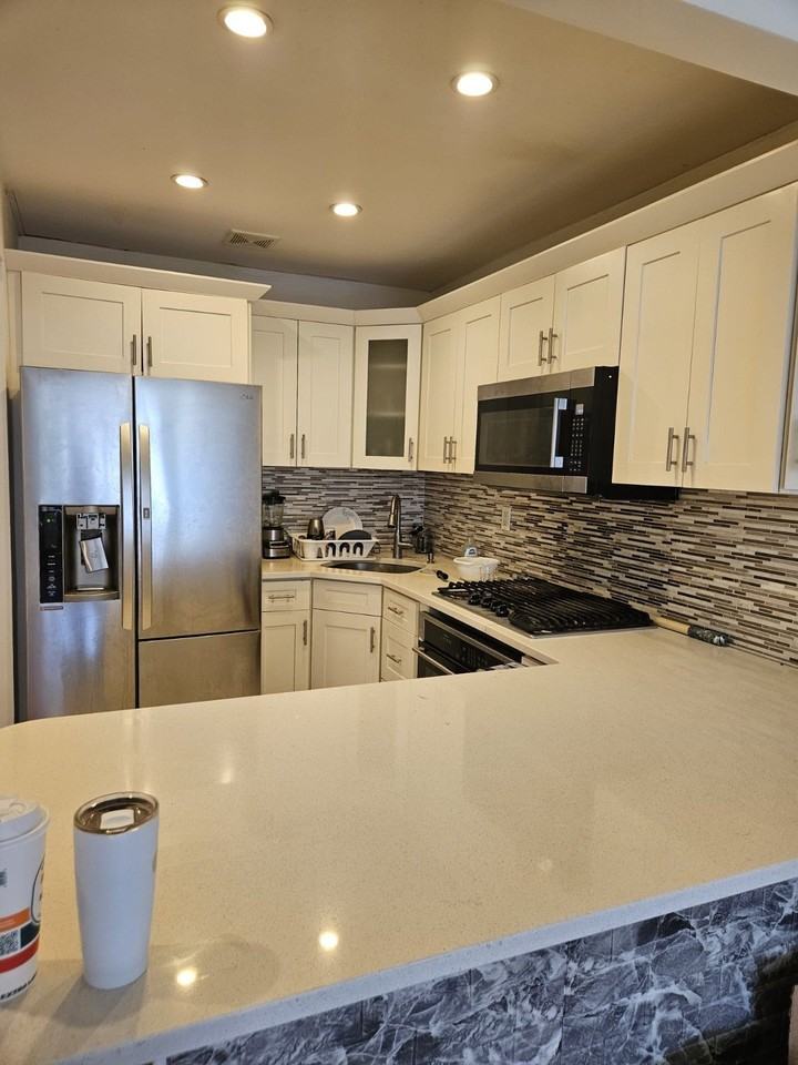 205 Beach 28th St