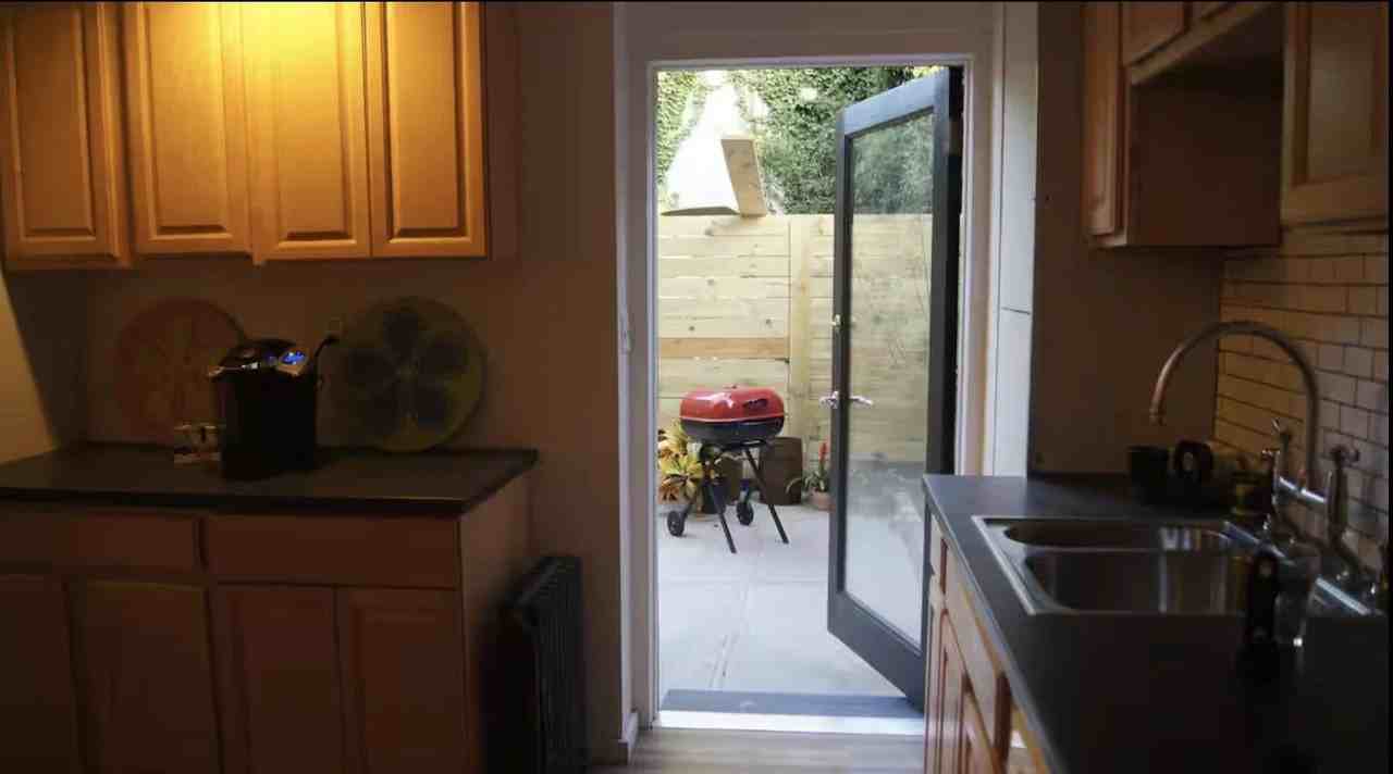 181 Conover St #1 - Photo 6 of 10