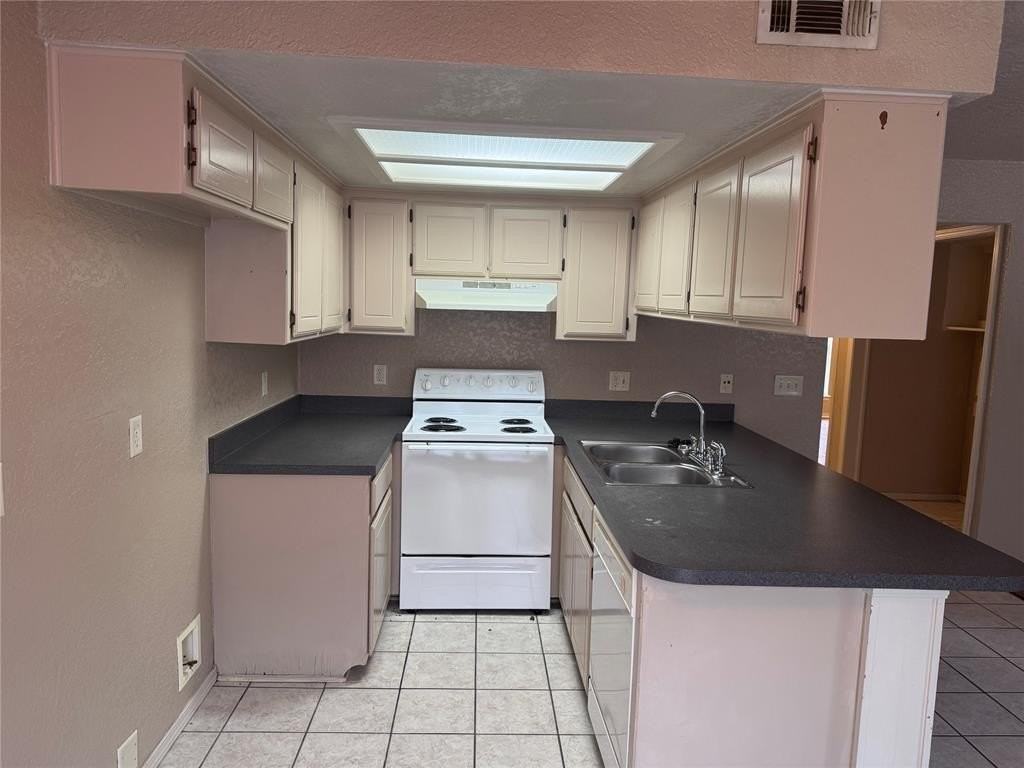 417 Chartrand Ave #B - Photo 2 of 6