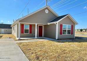 2602 S Moffet Ave - Photo 1 of 1