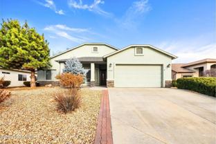 6760 E Sandhurst Dr - Photo 1 of 1