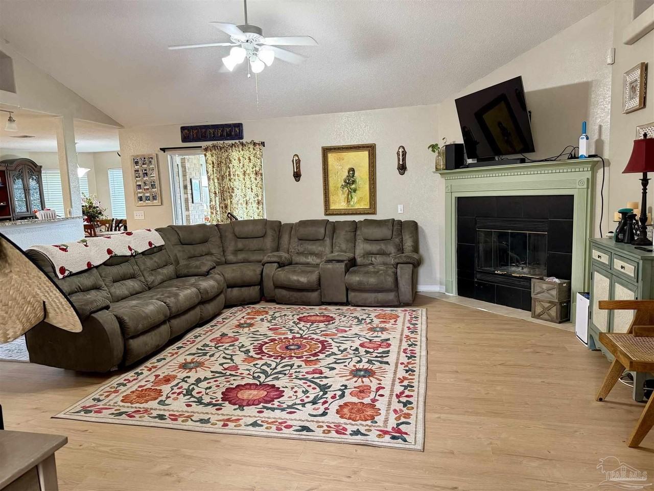 4693 Ridge Pointe Dr - Photo 4 of 19