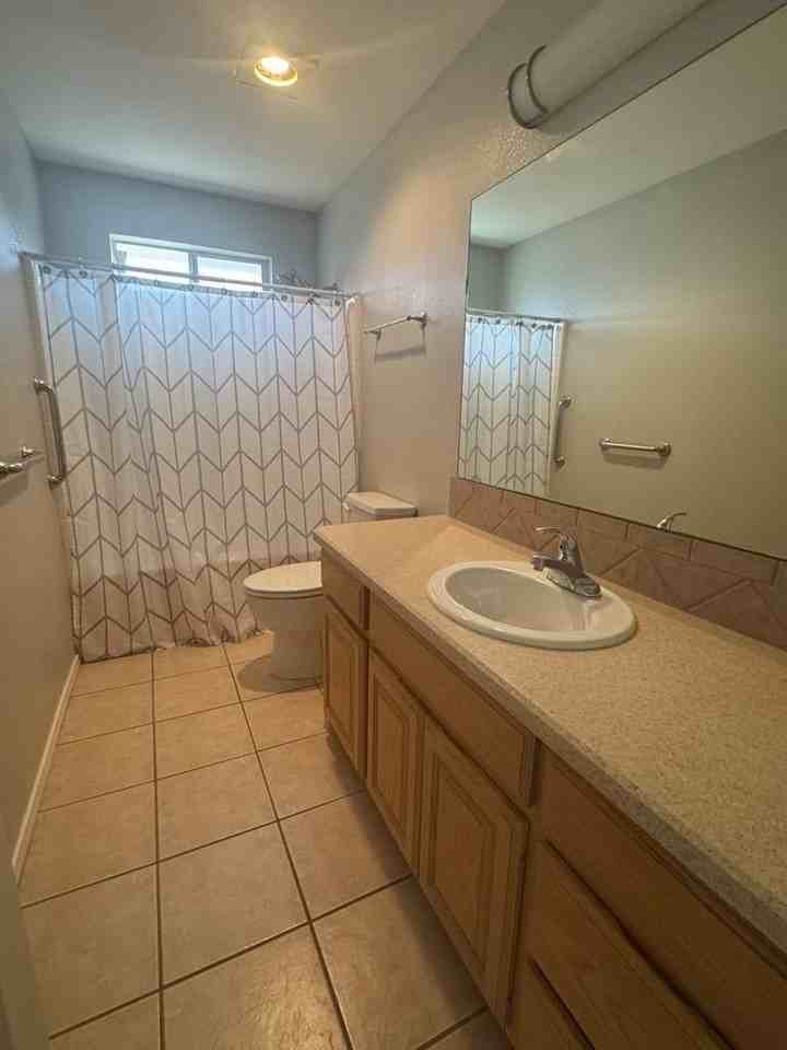 4519 Crockett Ave - Photo 6 of 10