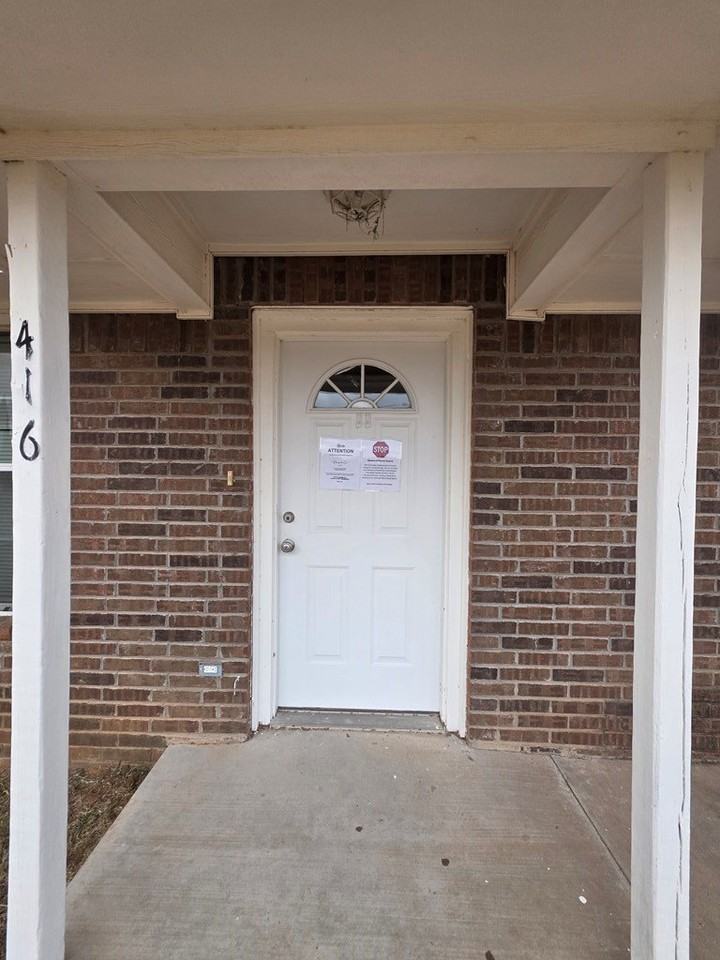 416 Maple Ave - Photo 2 of 29