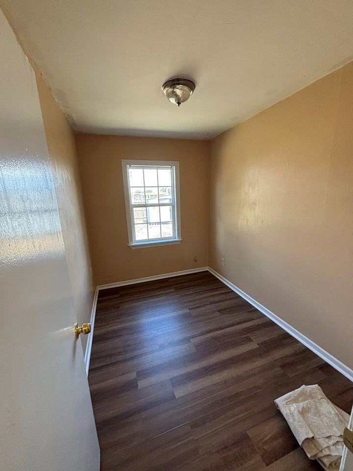 4106 Avenue U - Photo 4 of 8