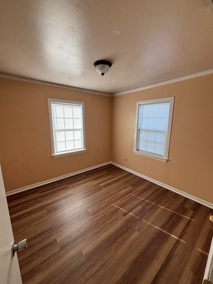 4106 Avenue U - Photo 5 of 8