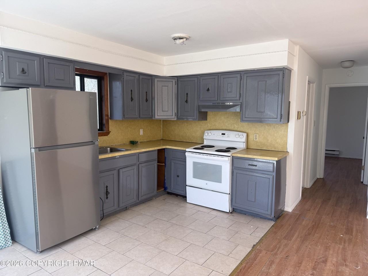 1666 Marina Dr - Photo 2 of 14