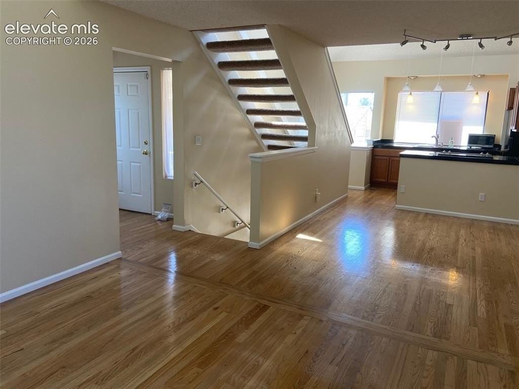 4120 Autumn Heights Dr #F - Photo 5 of 28