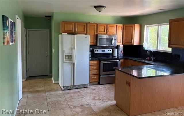29500 Norfolk St - Photo 6 of 16
