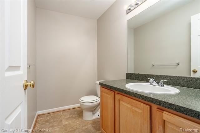 16944 Farmington Rd #22 - Photo 7 of 25