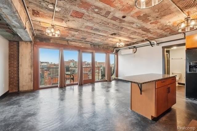 2915 John R St #502 - Photo 4 of 25