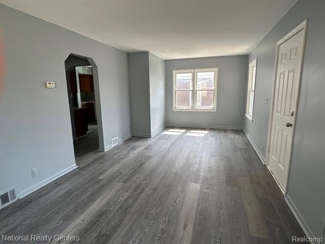 27626 Brettonwoods St - Photo 7 of 15
