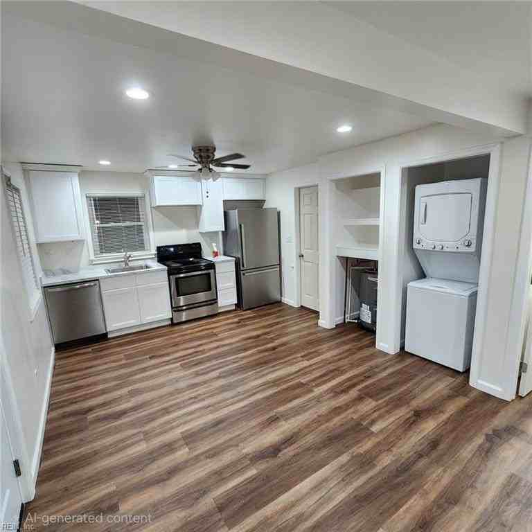 141 N Palm Ave #B - Photo 2 of 12
