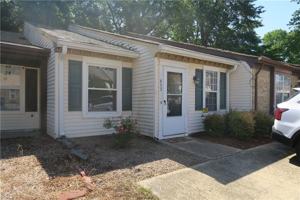 featured image of 453 Peregrine St