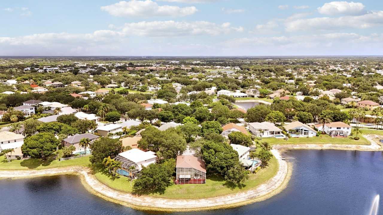 227 Skylark Pt - Photo 3 of 50