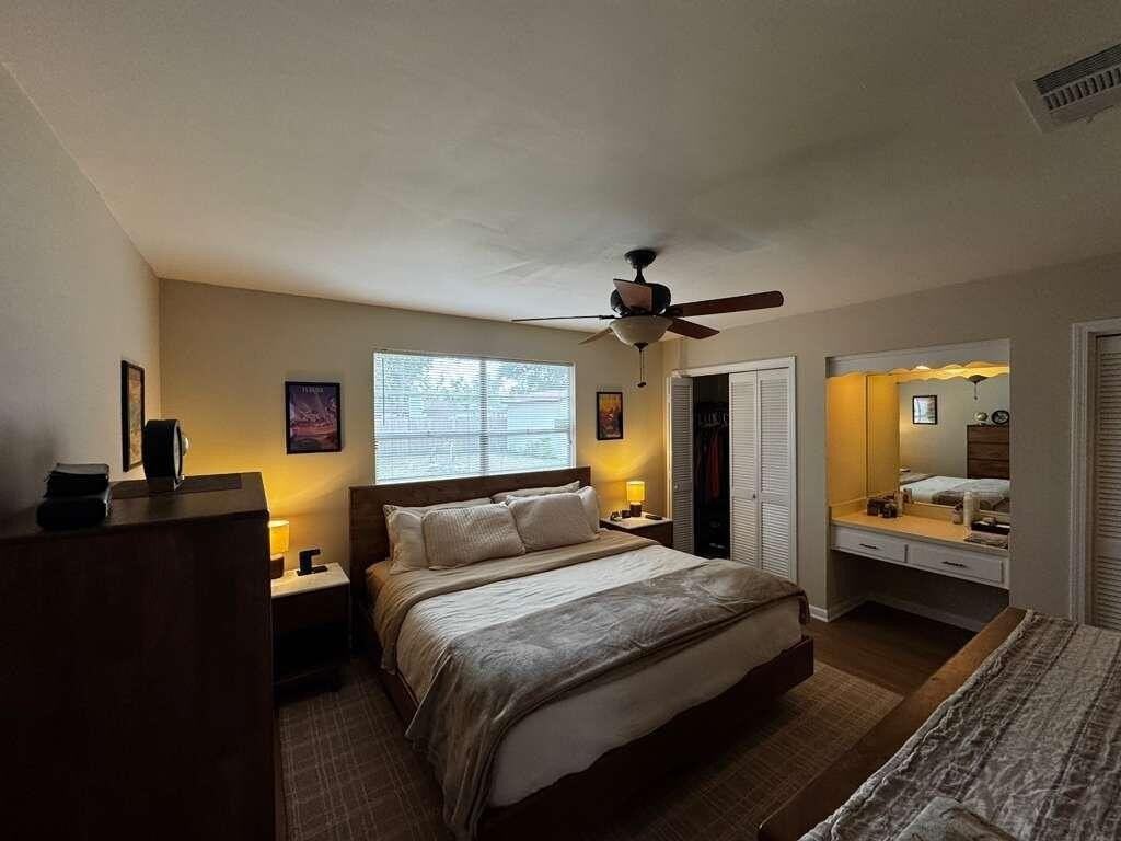 5256 Clarendon Rd - Photo 7 of 15