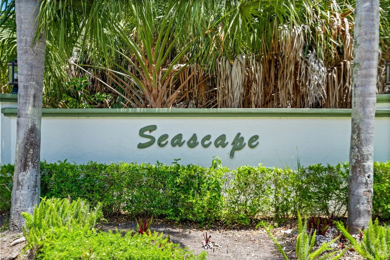 5280 Se Seascape Way #101 - Photo 3 of 38