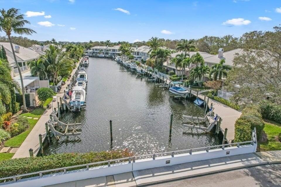 14394 Cypress Island Ct - Photo 4 of 50