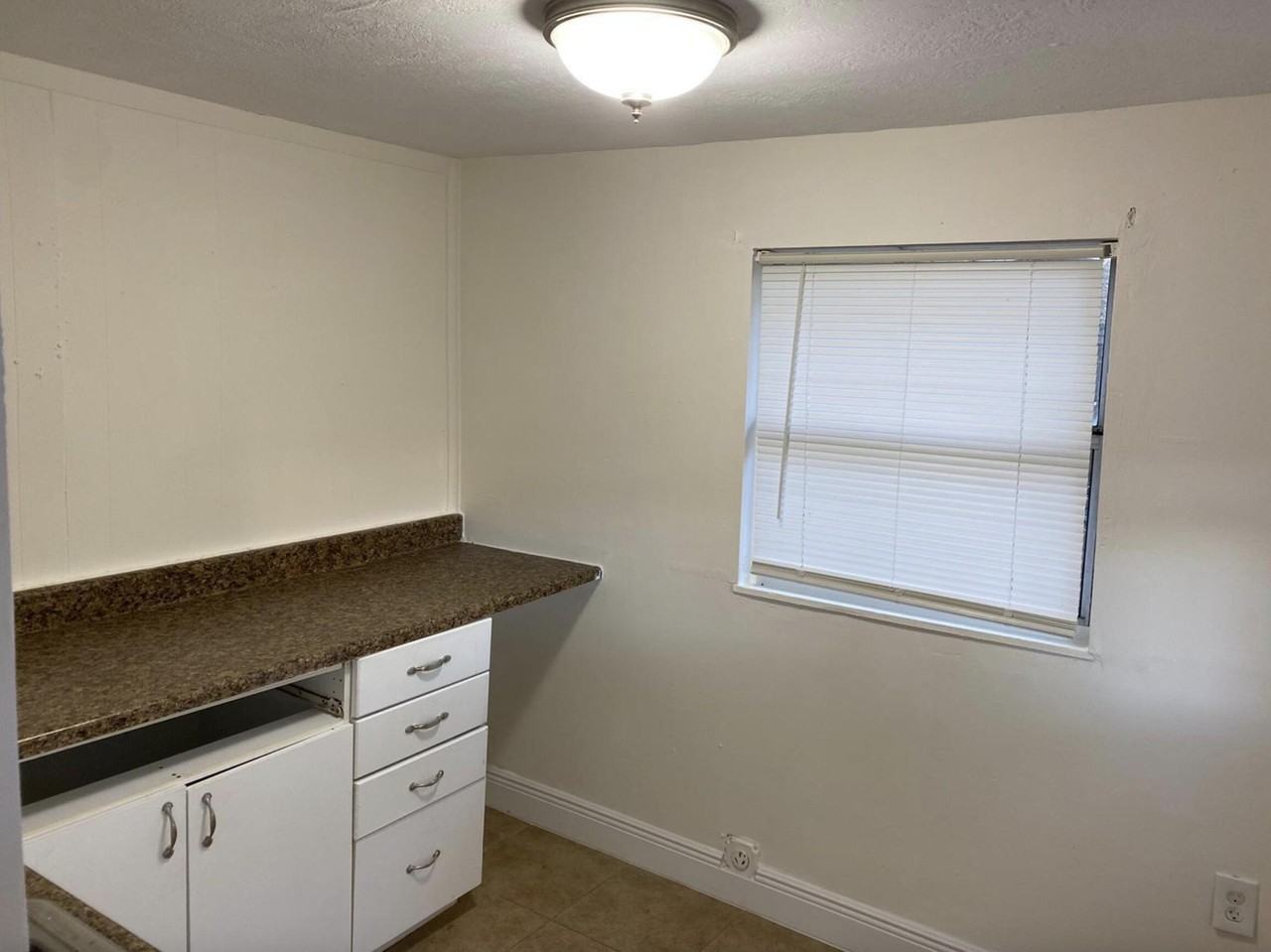 1310 Atlantic Ave #B - Photo 4 of 14