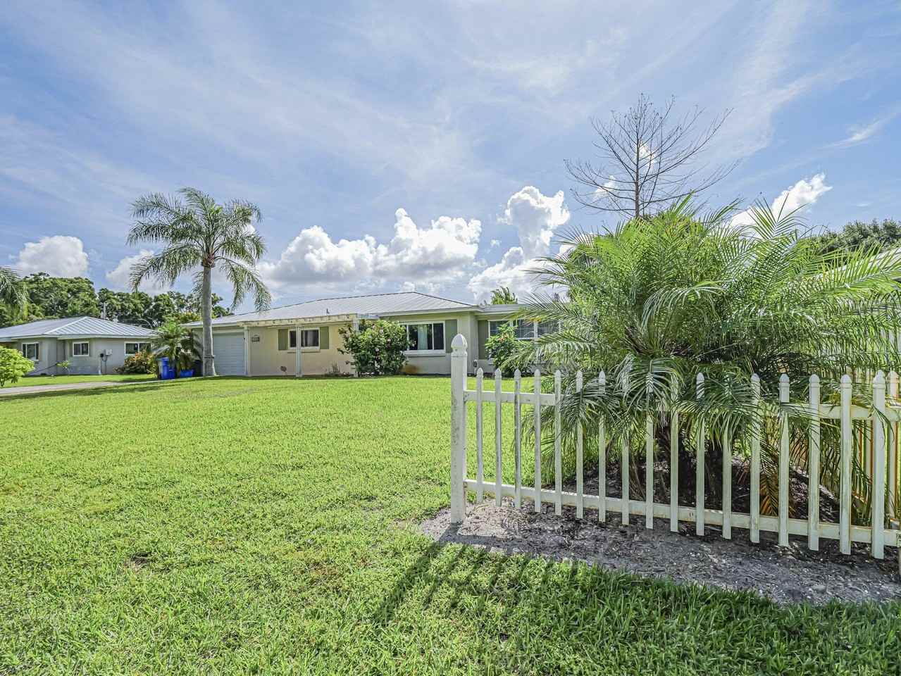 1826 38th Ave - Photo 4 of 28